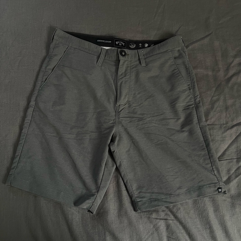 Men’s billabong shorts